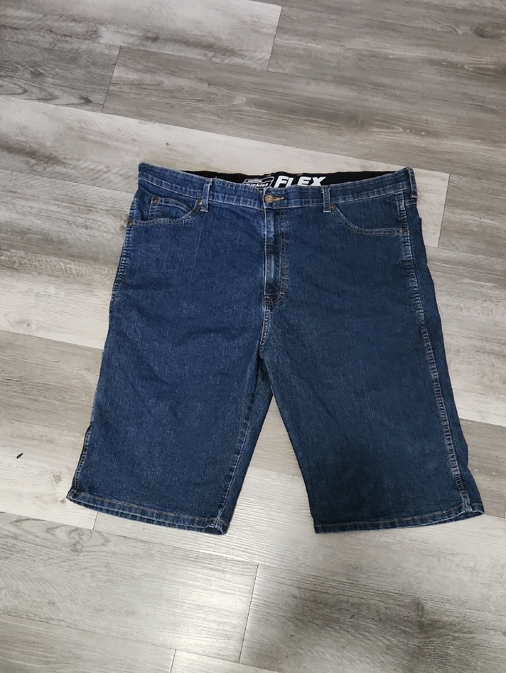 Dickies Flex Men's Dark Indigo Denim Jean Carpenter Shorts Size 40 13" Inseam
